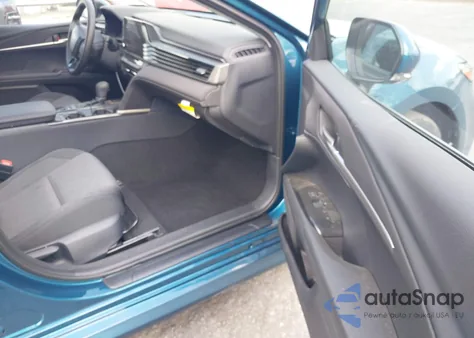 2025 Toyota Camry Le from USA, damaged, VIN 4T1DAACK6SU202981